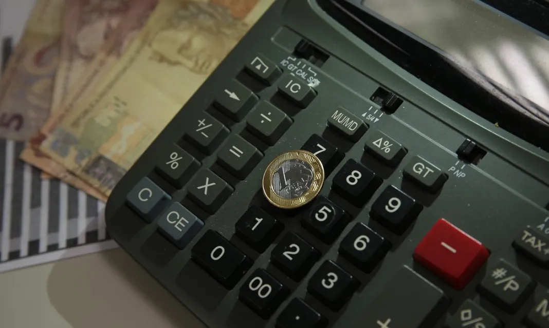 Restituição do IR deve injetar R$ 315 milhões na economia capixaba nesta sexta