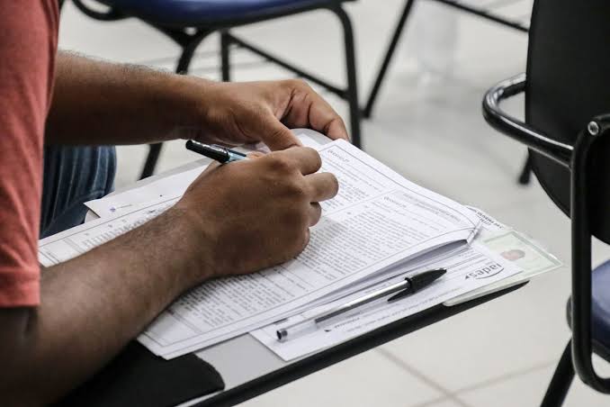 Concursos no ES têm mais de 4 mil vagas e salários de até R$ 15 mil; veja oportunidades