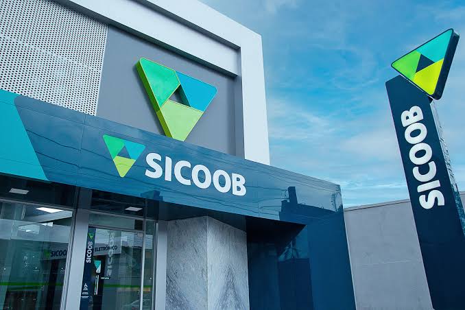 Sicoob cobra R$ 135 milhões da Apex e propõe negociação para acordo sobre dívida